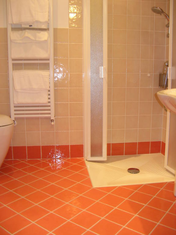 Cividale del Friuli Bosco Romagnoヴィラ 部屋 写真