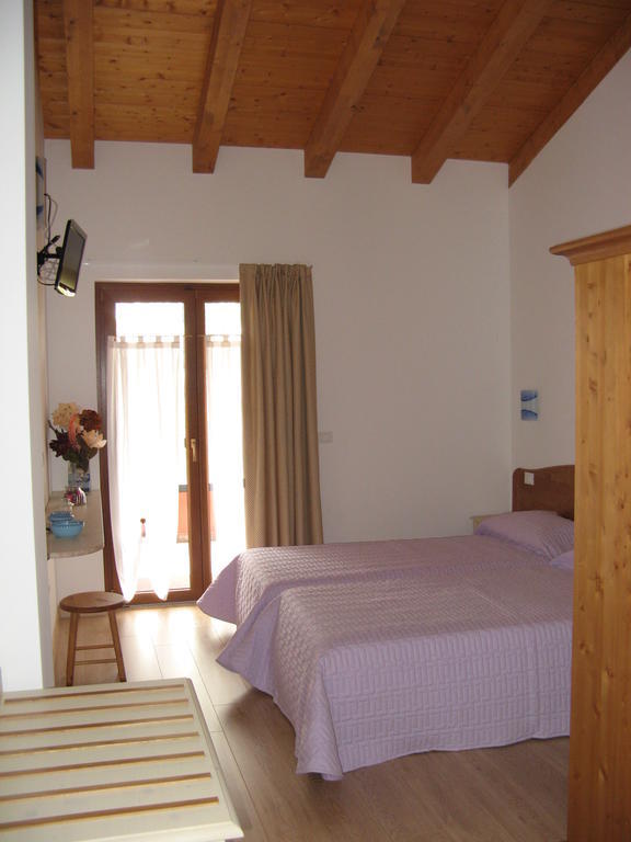 Cividale del Friuli Bosco Romagnoヴィラ 部屋 写真